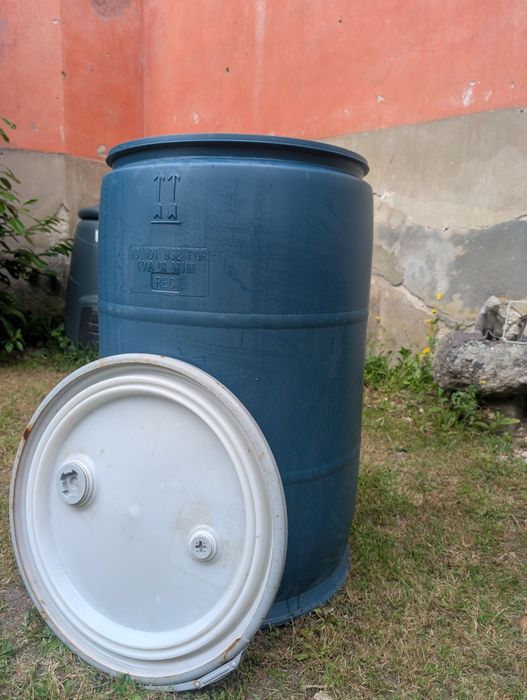 Barril com tampa 200l

 200l