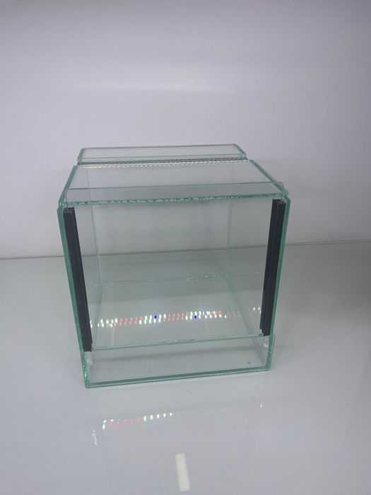 Terrarium gilotyna  25-25-25 szkło 4mm