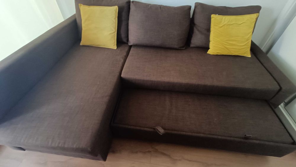 Sofá com chaise longue Ikea