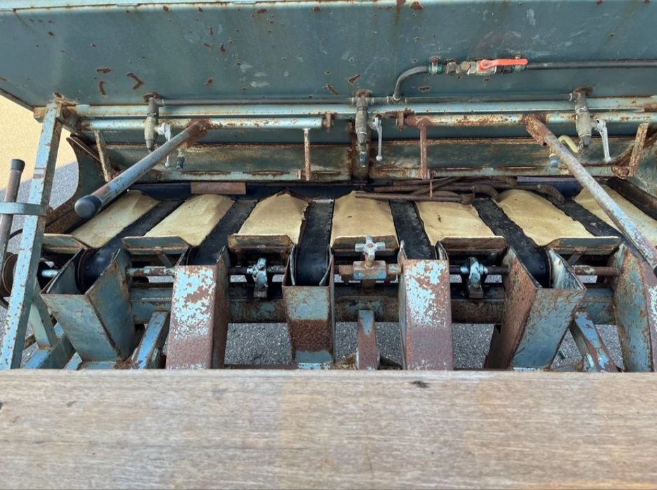 Сівалка саджалка 6 рядна Цибуля часник тюльпани