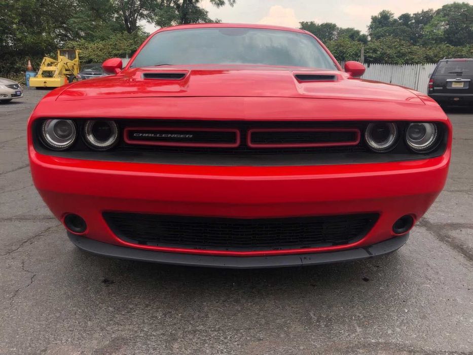 Dodge Challenger      2017
