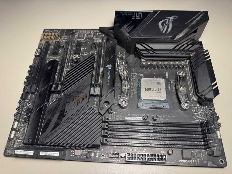 Asus strix X570-E Gaming wifi II