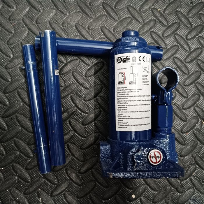 podnośnik butelkowy my projekt 2t