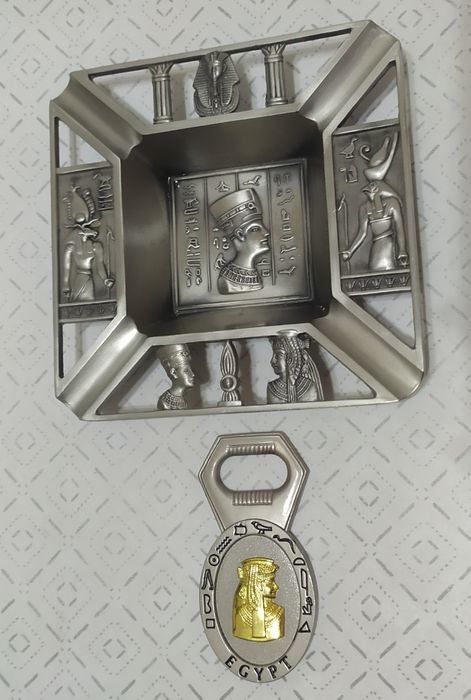 Пепельница, открывалка для бутылок, Египет