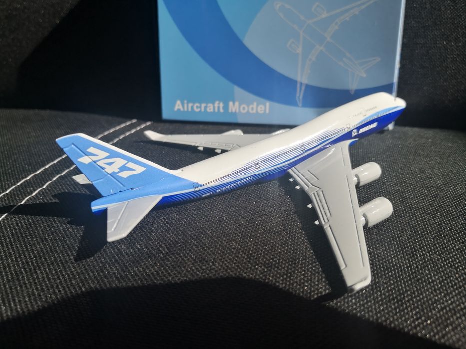 Samolot model samolotu metalowy ok 16 cm jak Boeing 747