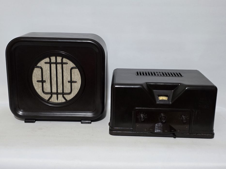 Rádio antigo reparado SABA