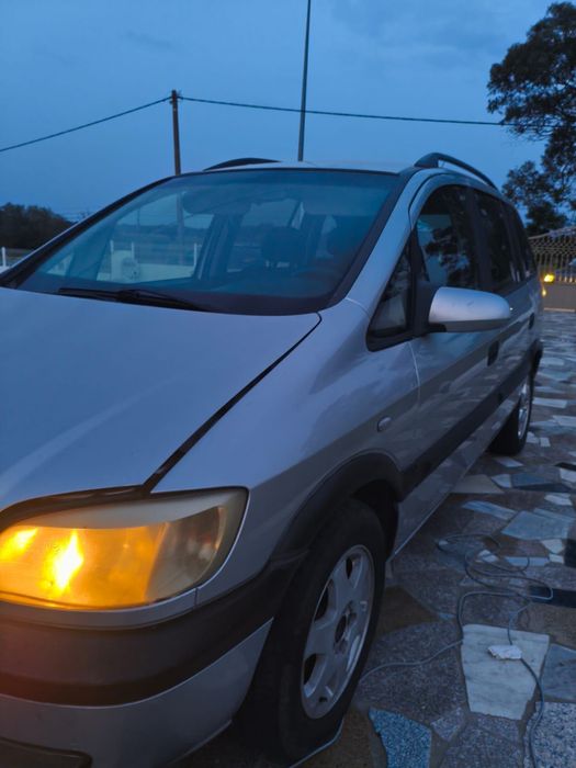 Zafira 2.0 *preço negociável*