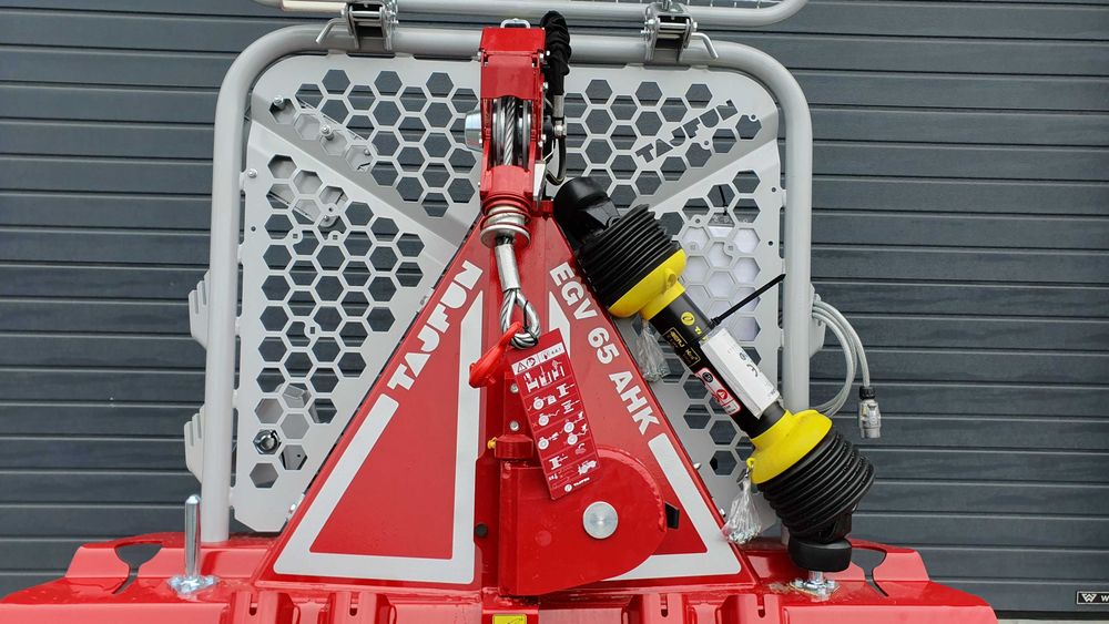 Wyciągarka leśna Tajfun 6,5 T-EGV 65 AHK SG - Radio - Krpan Uniforest