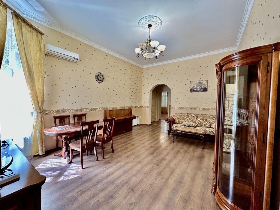 Аренда трехкомнатной квартиры в Одессе. Парк Шевченко. Дельфинарий