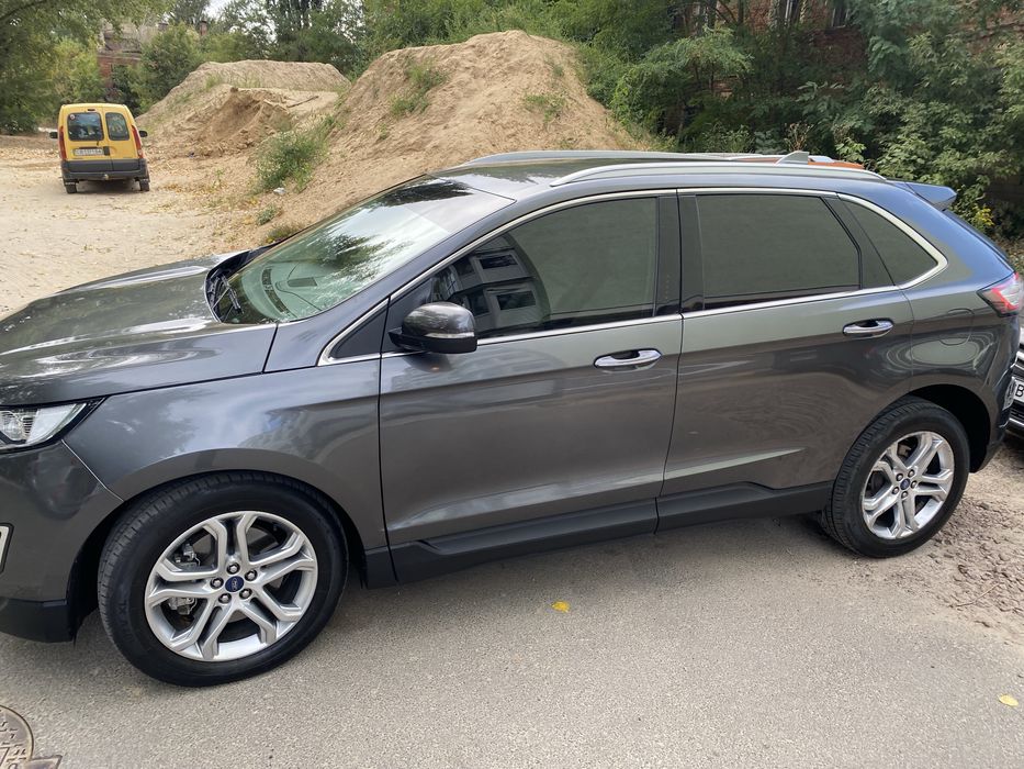 Продаеться просторий  надійний кросовер Ford edge 2018 року випуску