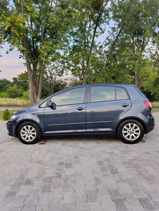 Volkswagen Golf Plus 2009р. автомат  1.4 caxa (90 кВ. 122 л.с.) бензин.