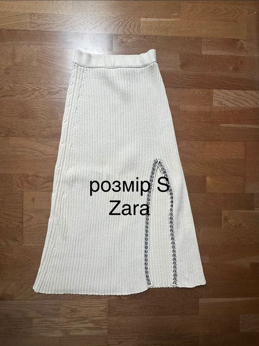Спідниці, всі в ідеальному стані