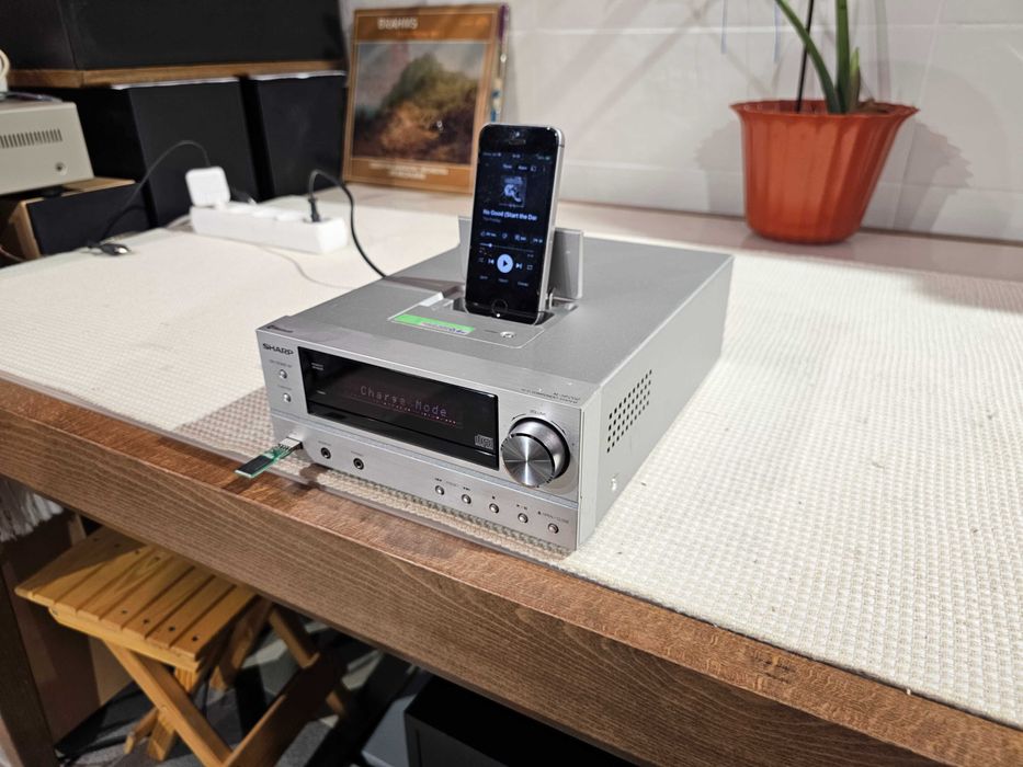 Ресивер Sharp XL-HF202PH Bluetooth/USB/2х50Вт