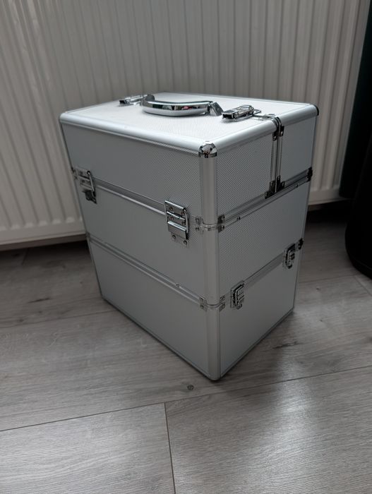 Kosmetyczka kuferek srebrny XL
