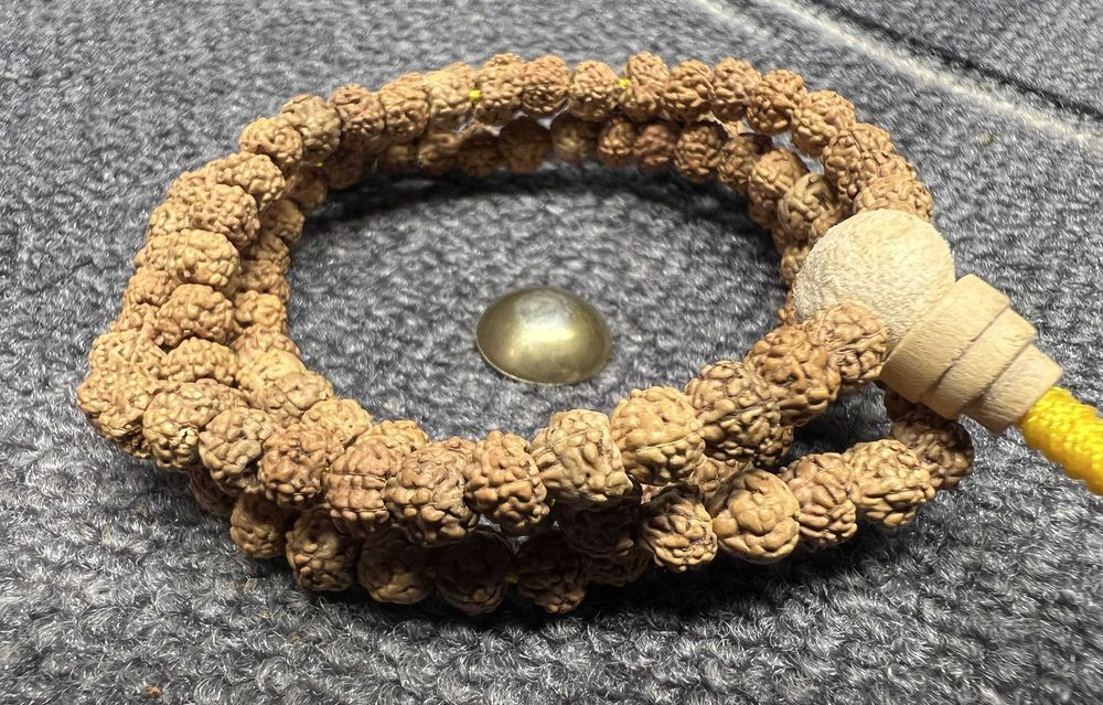 Чотки з рудракши,  108 намистин, 27 намистин, d~6 мм, d~7 мм, чоткі