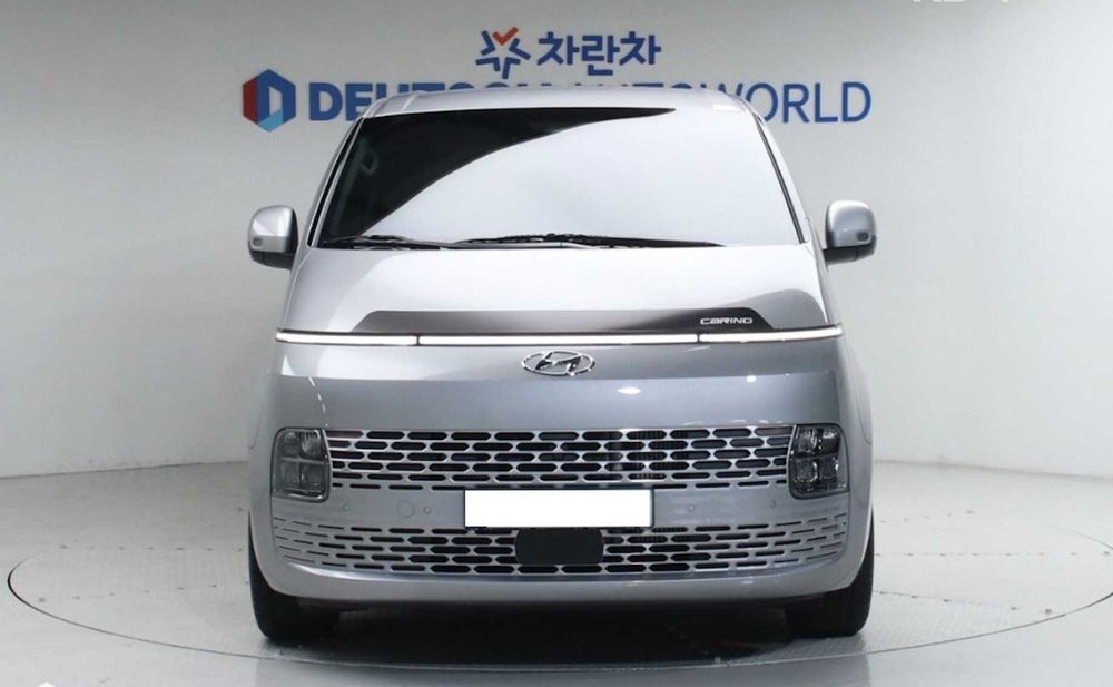 Hyundai Staria 2023 2.2 CRDi Modern (9 місць) — Для сім'ї та подорожей!