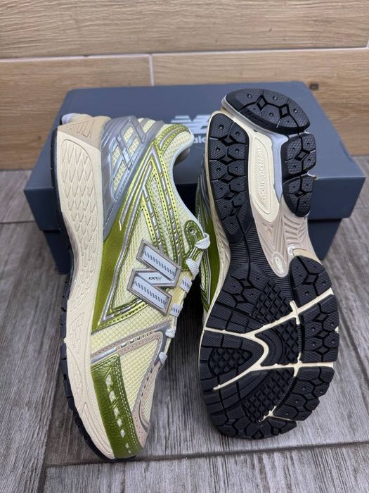 Кросівки New Balance 1906R