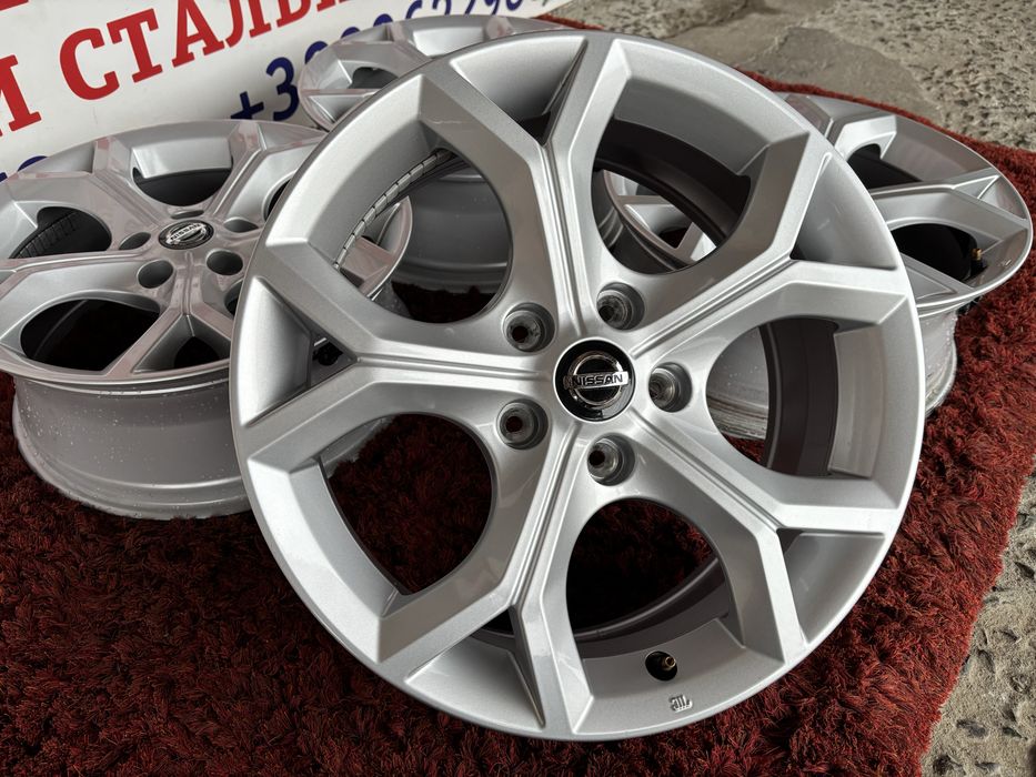 Original Nissan Roque Qashqai X-Trail Roque Sport Leaf R17 5x114,3