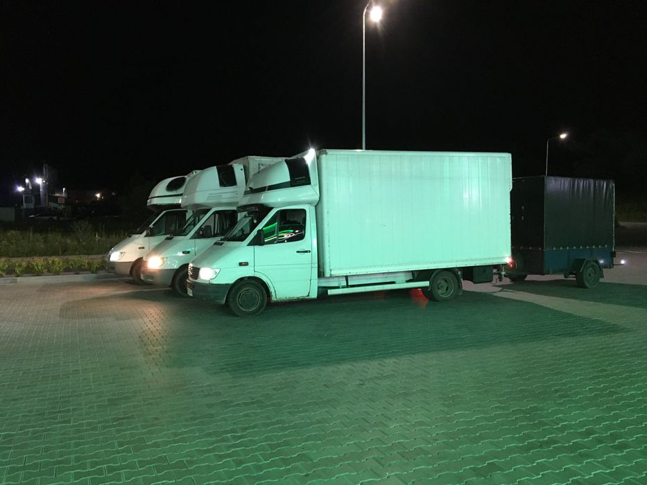 Послуги евакуатора 24/7 Вантажні перевезення до 4т