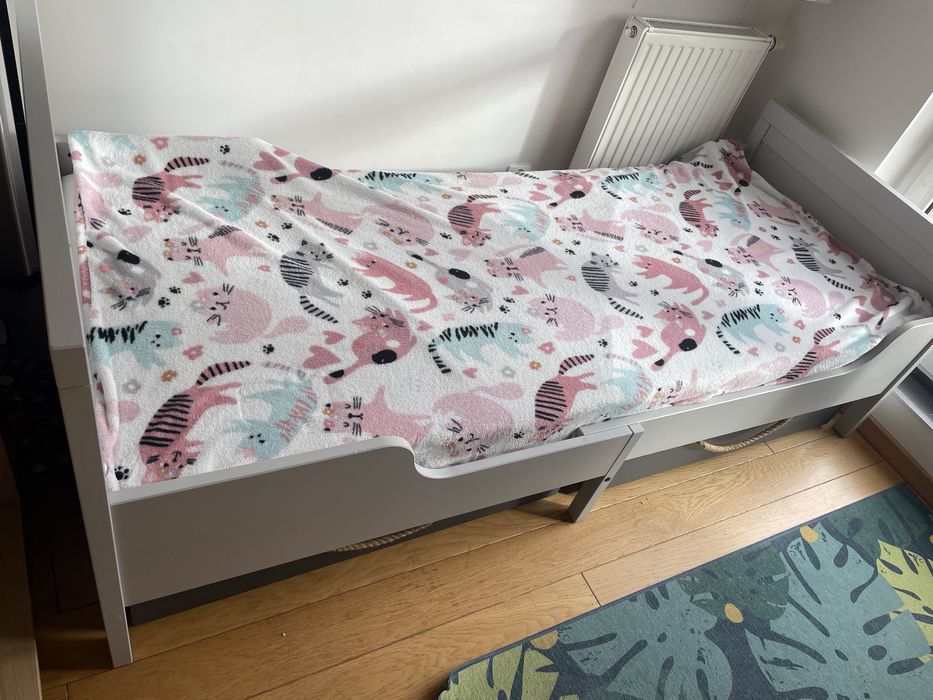 Lożko dzieciece Ikea z dwoma szufladami