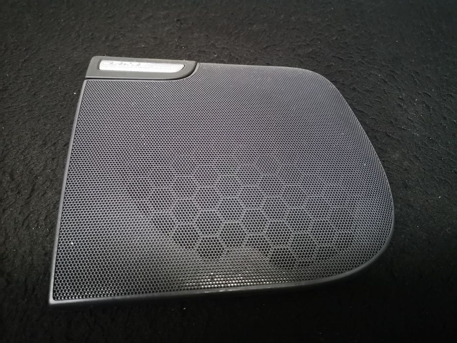 Tampa de coluna som porta traseira esquerda  BOSE original Audi a8 d3 4e 2003- EPC
