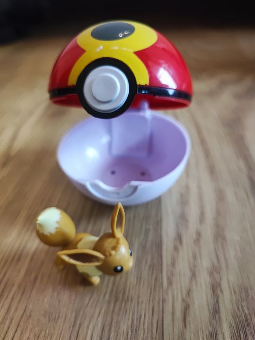 Pokemon Eevee figurka