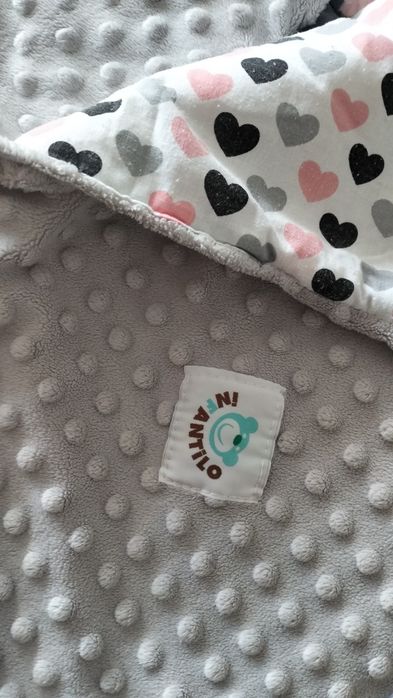 Zestaw minky kocyk poduszka Sensillo Infantilo becik pościel