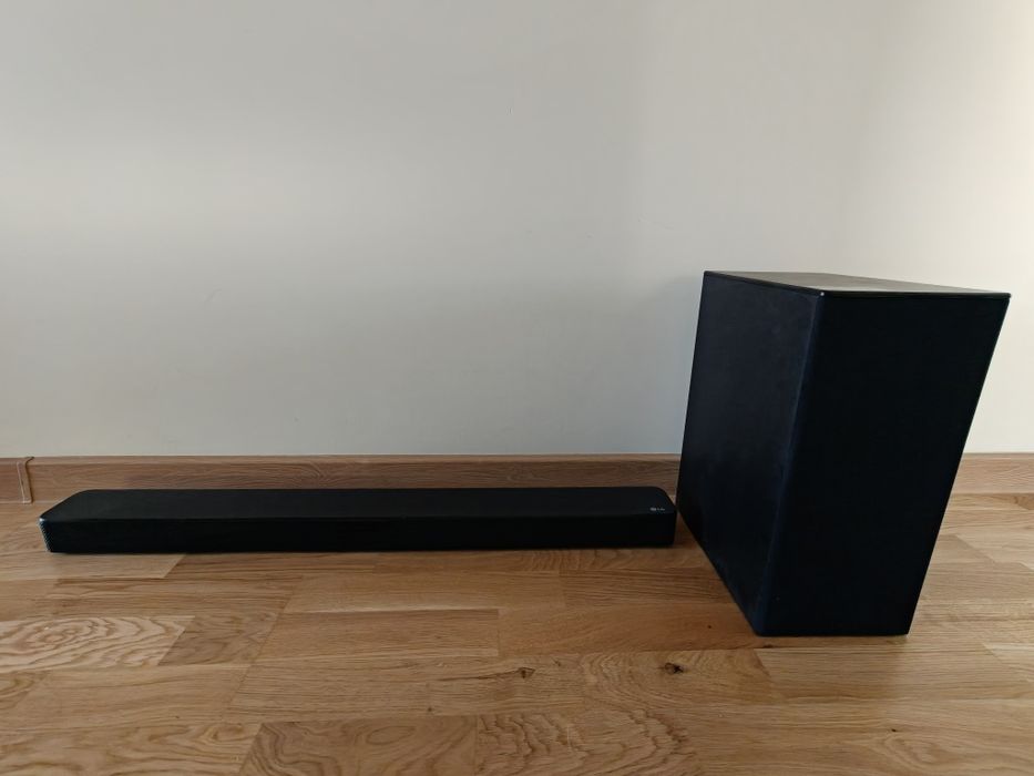 Soundbar LG SN5Y 400W z subwooferem HDMI ARC Bluetooth 4.0