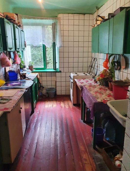 Продаж 2х кімнат у гуртожитку.  Польова