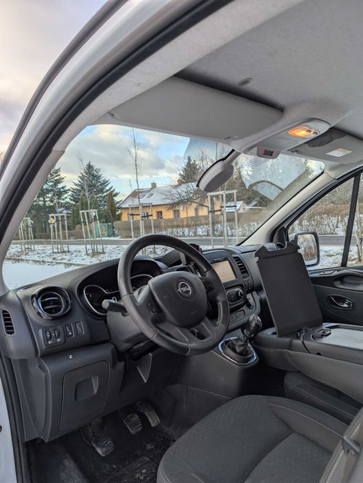 Wynajem auta dostawczego Opel Vivaro Long Transport, Przeprowadzki