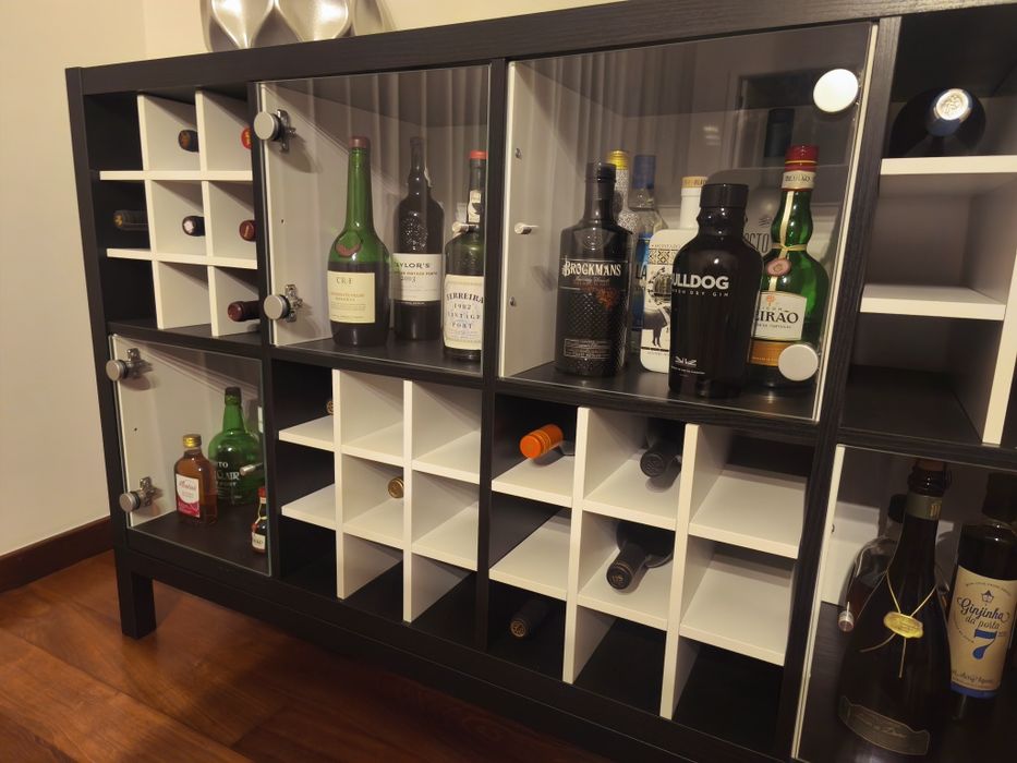 Garrafeira Kallax Ikea