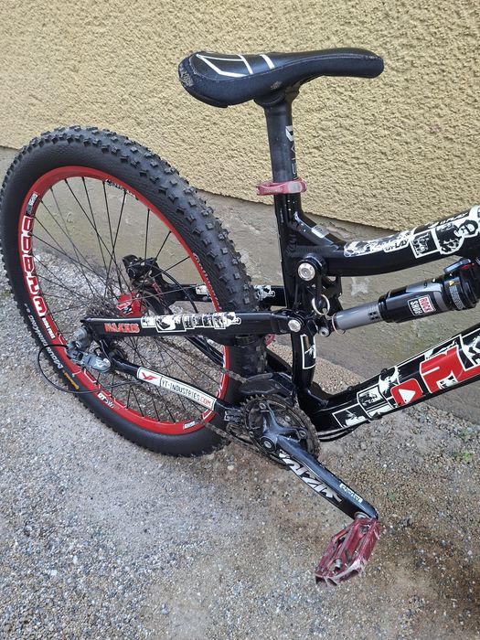 YT Industries Play Slopestyle/Dirt – Rozmiar S – Koła DT Swiss – Stan Dobry!
