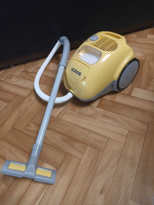 Odkurzacz zabawkowy bosch