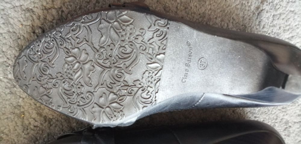Czółenka r. 37 czarne wys obcasa 6 cm wkl 24cm