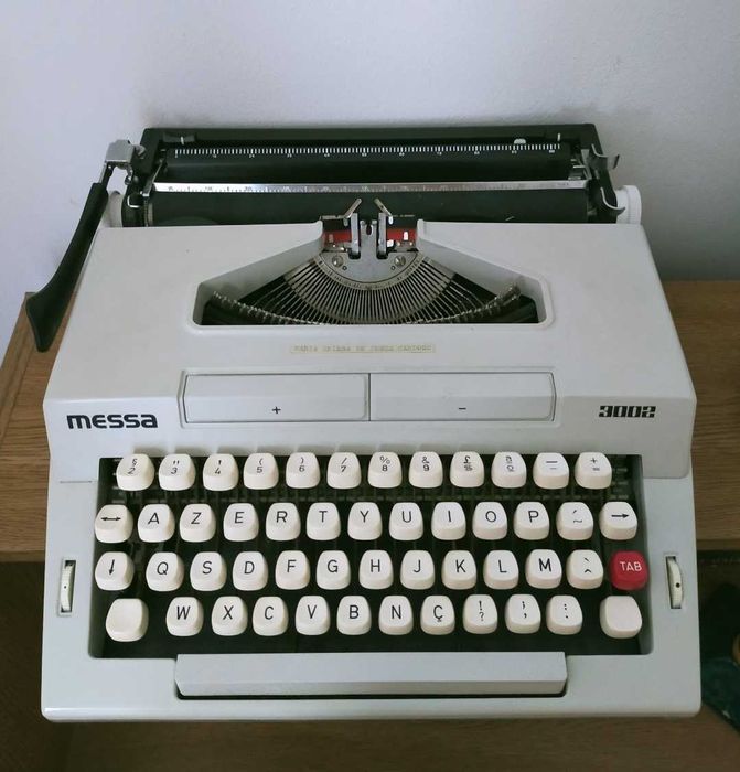 Máquina de escrever Messa