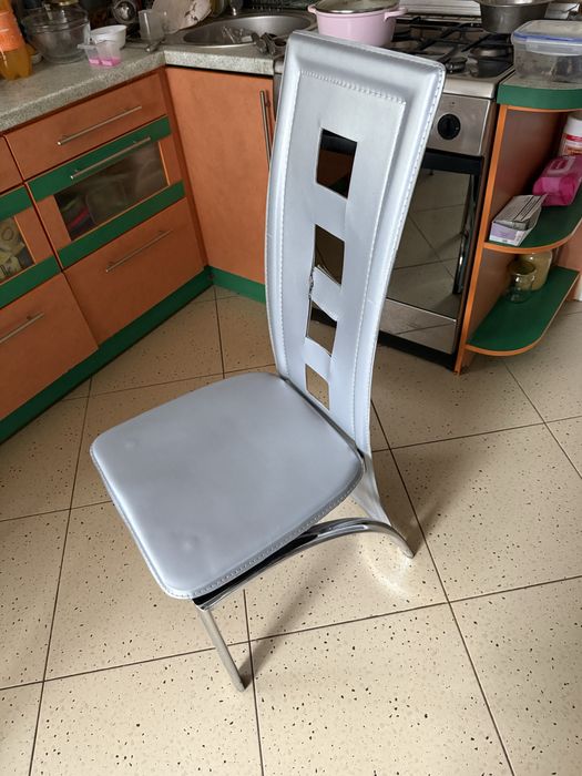 Стул кухонный металический