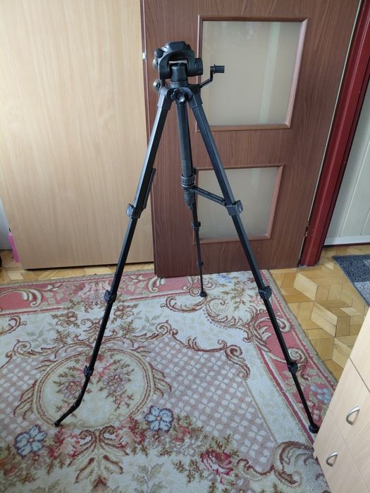 Statyw do aparatu