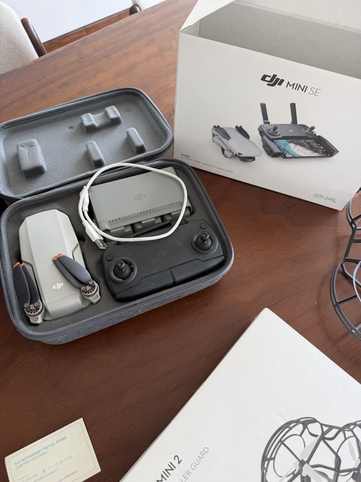 Drone DJI Mini 2 SE Fly More Combo466110444639375363