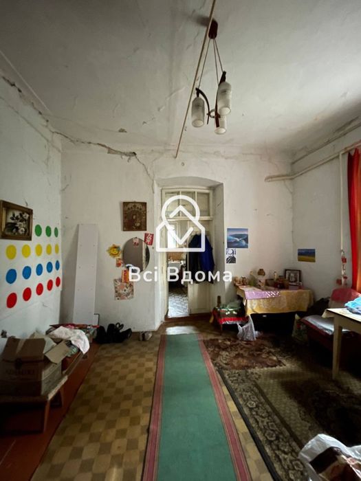 Продаж житлового будинку