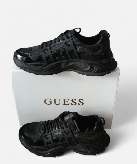 Sneakersy Buty sportowe Guess 44  28.5 cm