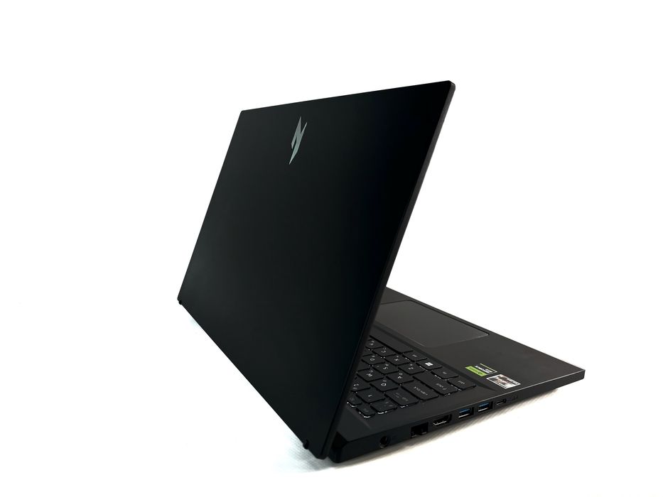 Acer Nitro V 15 15.6" FHD 165Hz / Ryzen5 6600H / 16GB/ 512GB/ RTX 3050