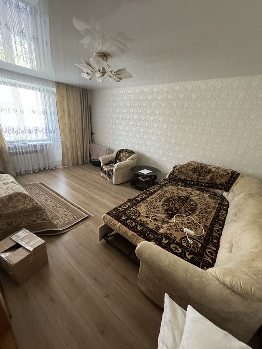 Квартира 3 кімнати в гарному стані.