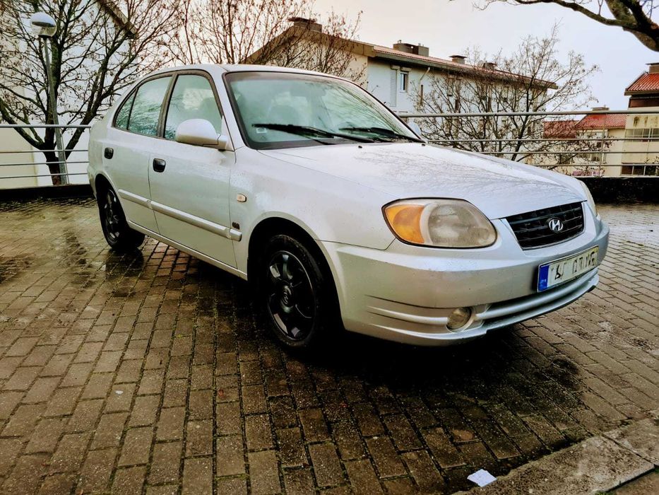 Hyundai Accent 1.5 CRDI diesel impecável