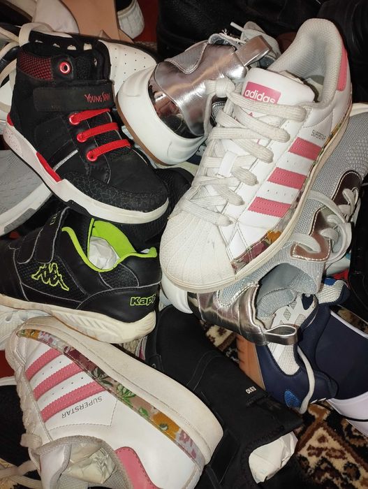 Дитяче взуття пакетом продам