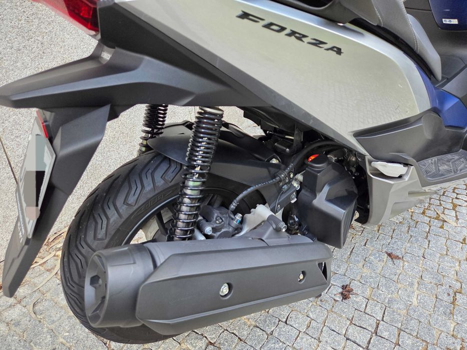 HONDA FORZA 125 em excelente estado.