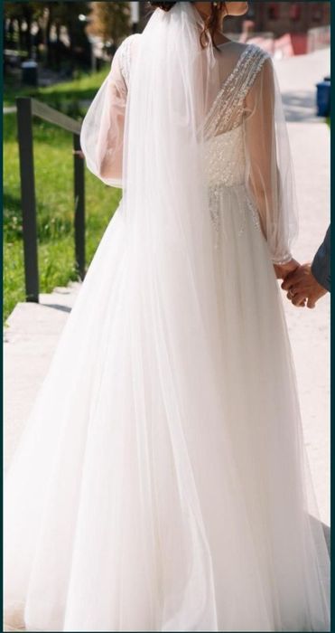 Весільна сукня без дефектів