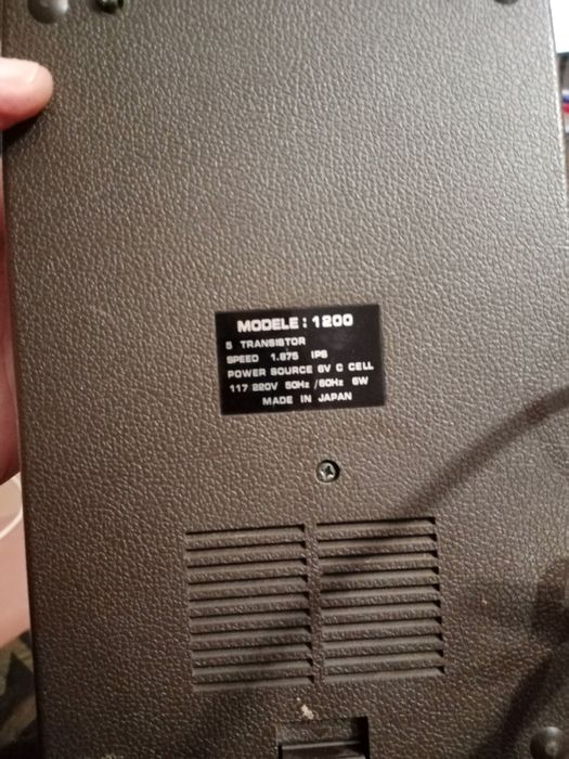 Диктофон кассетный, Япония