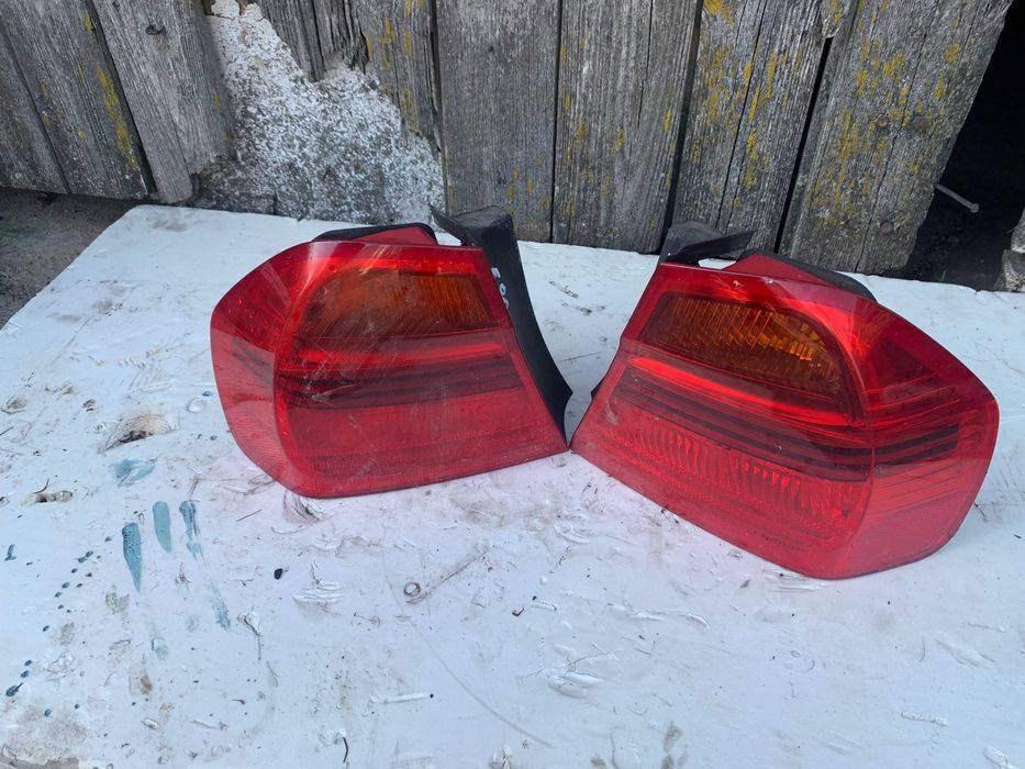 Lampy tył BMW e90