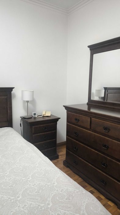 Quarto Completo - Madeira de Castanho