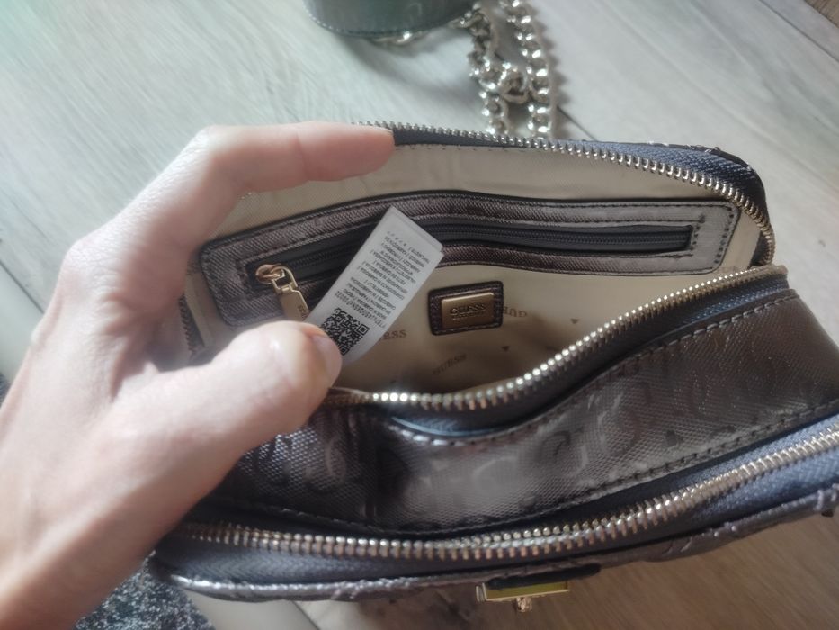 Torebka na ramię Guess Noelle Crossbody